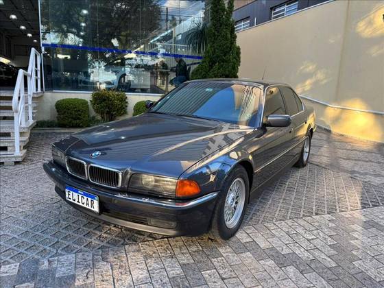 BMW 750i 5.4 SEDAN V12 24V GASOLINA 4P AUTOMÁTICO BMW 750i 5.4 SEDAN V12 24V GASOLINA 4P AUTOMÁTICO